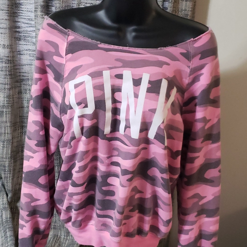 PINK Victoria's Secret camo pink sweatshirt ots